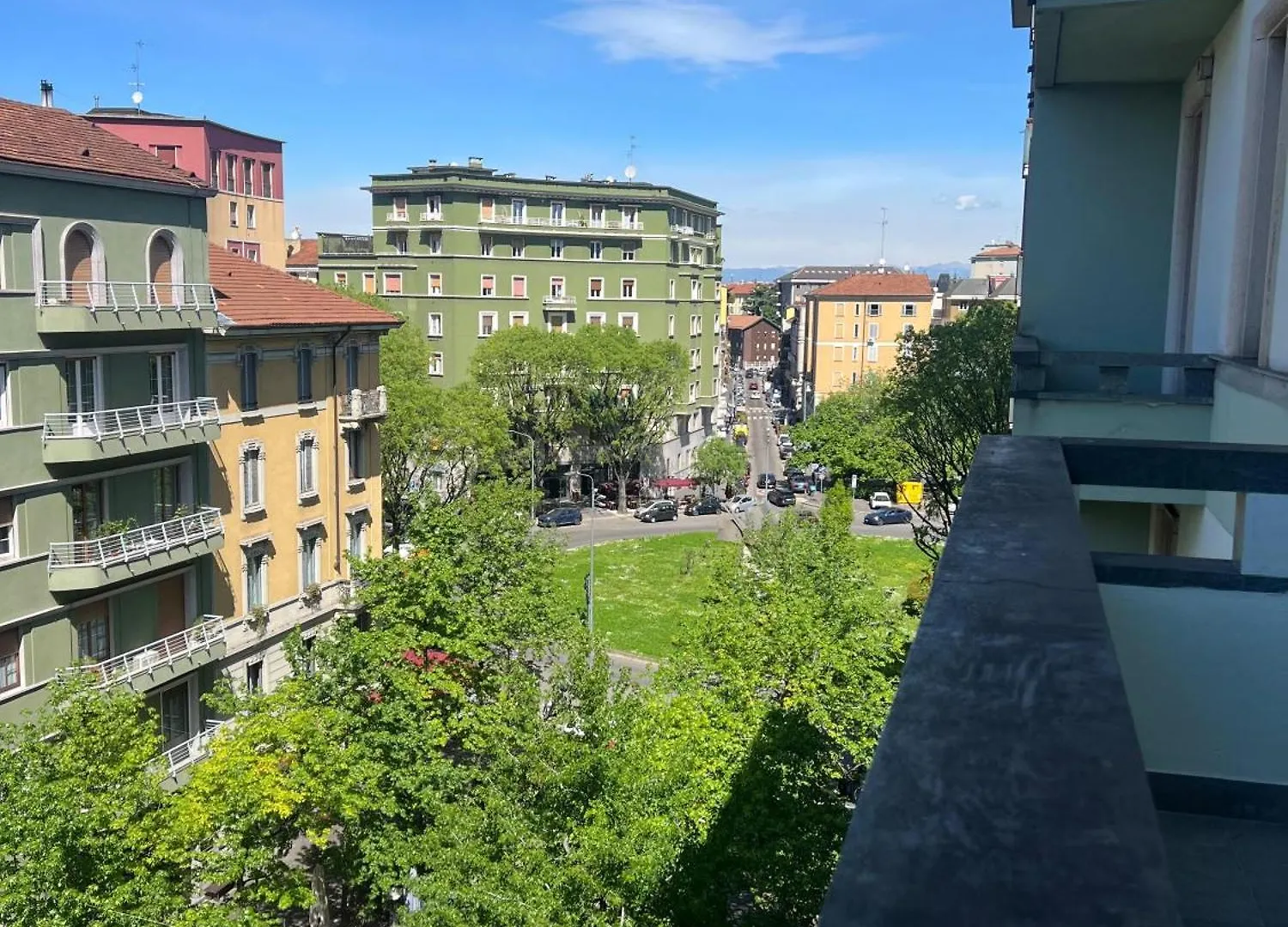New Apartment With Balcony, Isola Bosco Verticale Milano 0*,