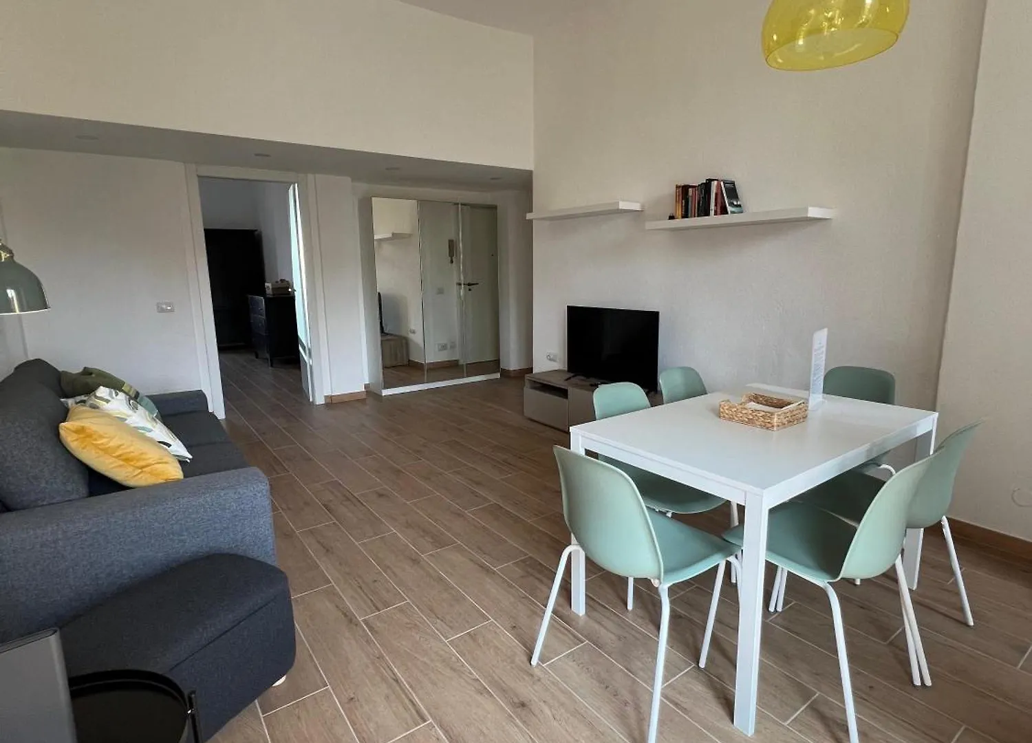 New Apartment With Balcony, Isola Bosco Verticale Milan Italy